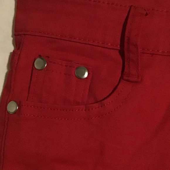 Skirt - Picture 3 of 3